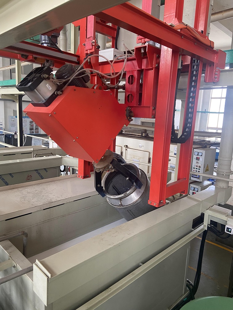 自動(dòng)夾桶線